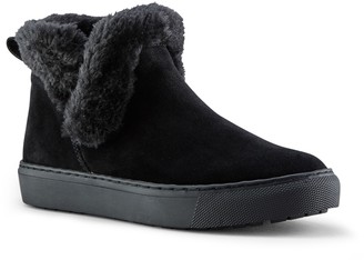 black pull on booties