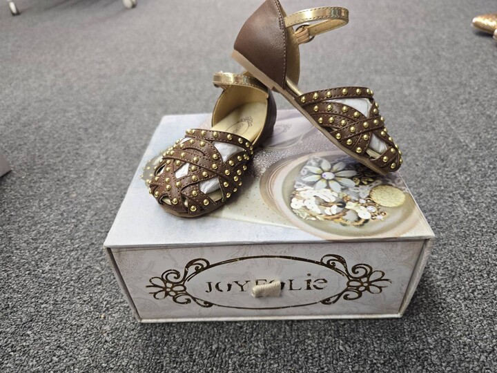 Joyfolie Girl's Brooklyn Shoes In Brown With Gold Studs