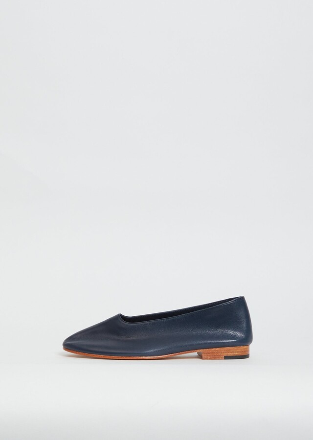 navy leather flat shoes