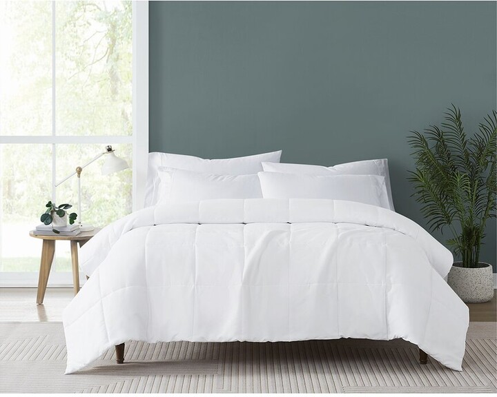 Truly Soft Everyday Solid Down-Alternative Blanket