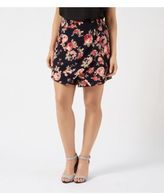 Thumbnail for your product : New Look Inspire Black Floral Print Skort