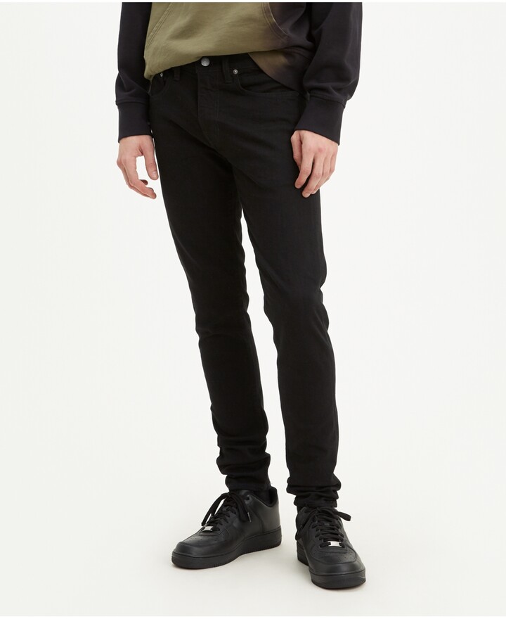 levis black tapered jeans