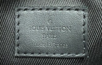 LOUIS VUITTON Monogram S Lock Vertical Wearable Wallet Gray