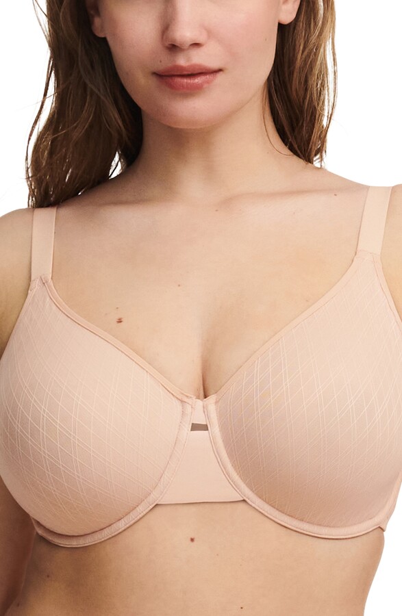 https://img.shopstyle-cdn.com/sim/25/42/2542904233703f7cffc2be5173193114_best/smooth-lines-back-smoothing-minimizer-underwire-bra.jpg