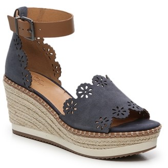 crown vintage carlotta wedge sandal