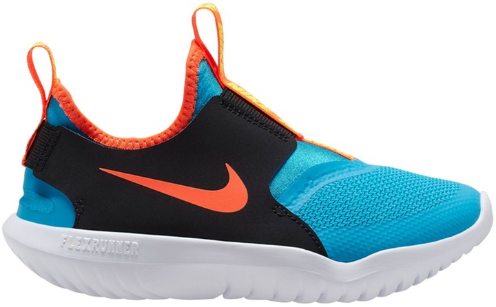 nike future flex psv sneaker