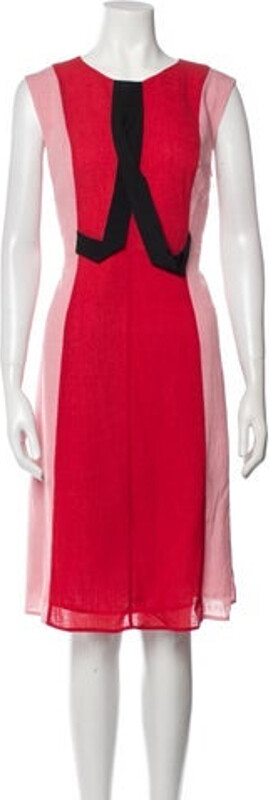 Cefinn A-Line Dress Red Sleeveless with Crew Neck Concealed Zip Closure at Back