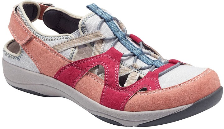 earth closed toe sandals