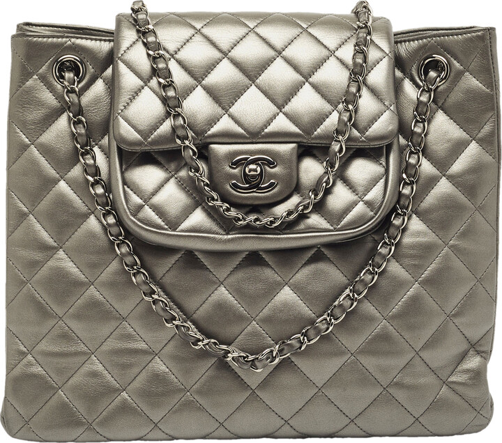 Chanel Bag Triple Cc Logo Medium Pink Patent Leather Zippered Tote