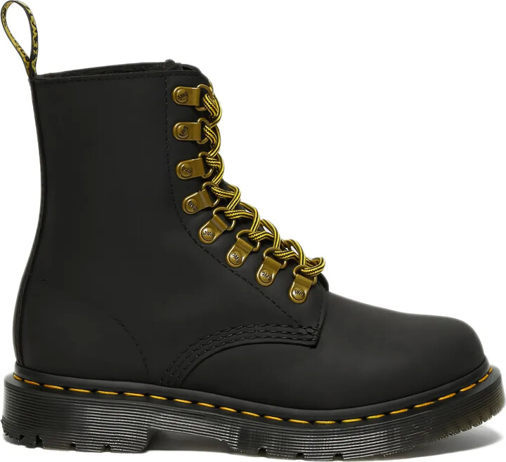 Dr. Martens 1460 Pascal 8 Eye boots