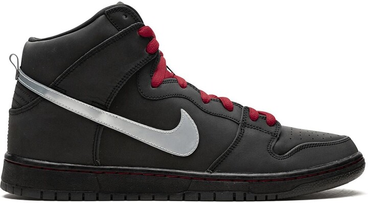 nike black high ankle sneakers