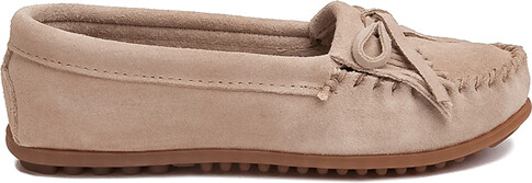 Minnetonka Womens Kilty Casual Shoe