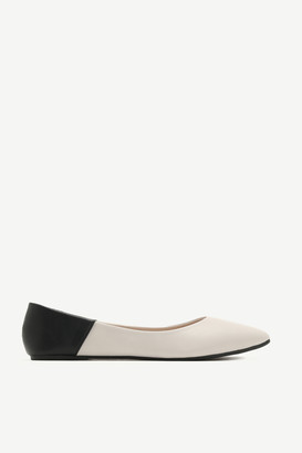 Ardene Color Block Faux Leather Pointy Flats
