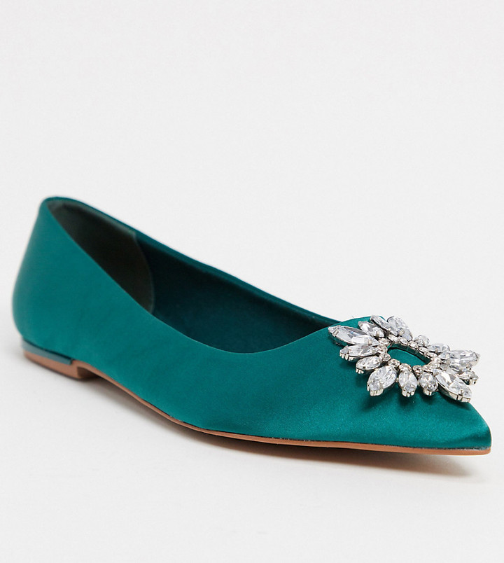 wide fit pointed flat shoes