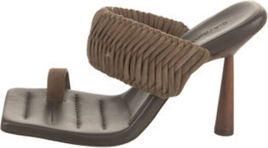 GIA/RHW Suede Slides Brown Braided Accents