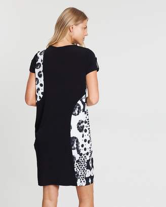 Short Sleeve Black Contrast Dress