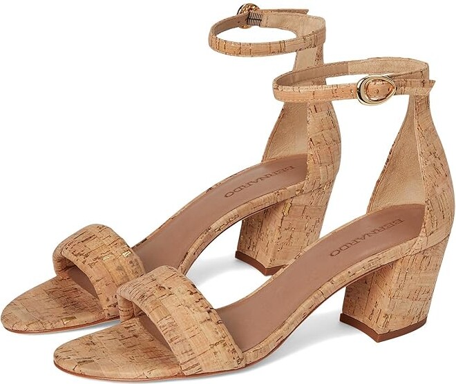 Bernardo Bowie Women's Sandals Champagne : 6.5 M Leather