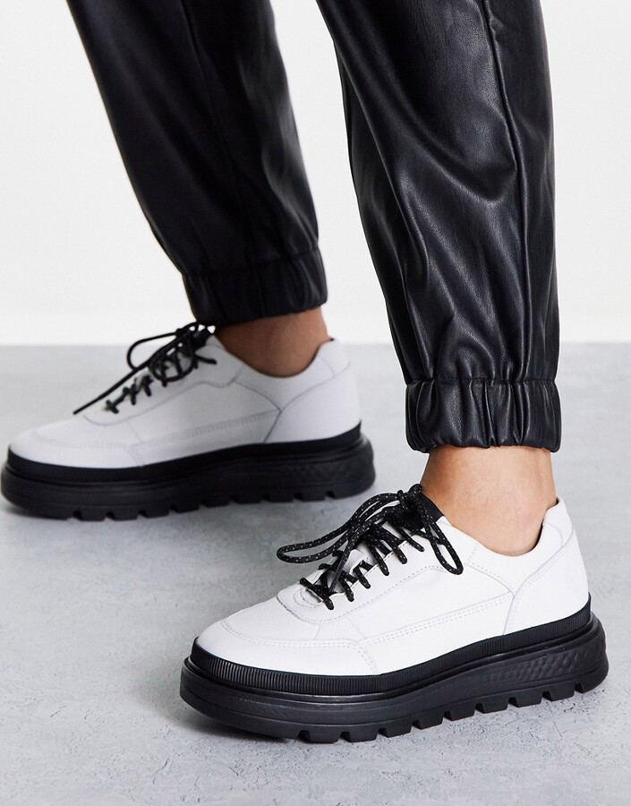 Timberland Ray City Oxford loafers in white/black - ShopStyle