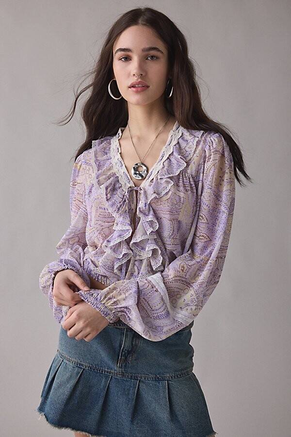 Kimchi & Blue Kimchi Blue Cecelia Sheer Lace Trim Ruffle Long Sleeve Blouse in Lilac