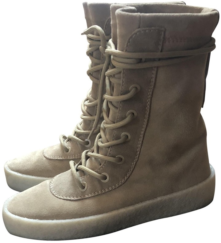 yeezy beige boots