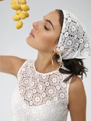 Miguelina Martina Lace Headscarf