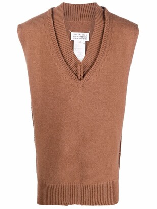 Maison Margiela V-neck sleeveless knitted jumper