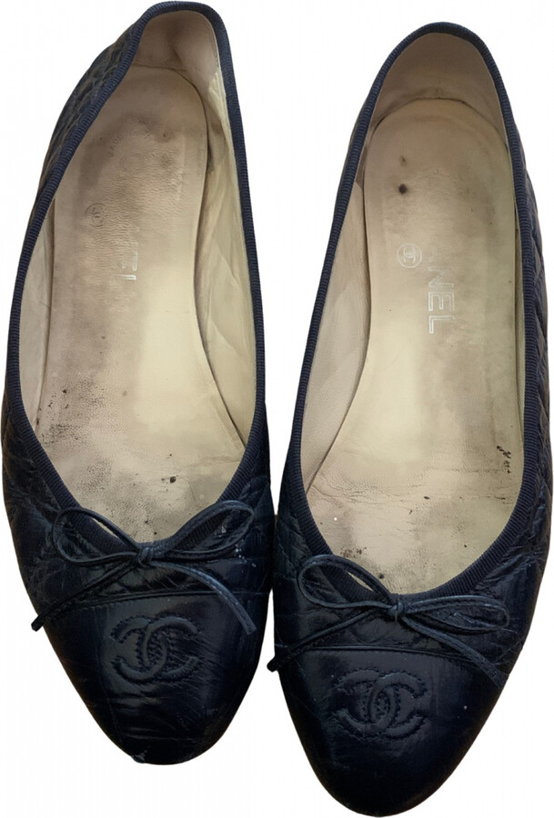 CHANEL Navy Blue Suede CLASSIC Chain CC Logo BALLERINA FLATS Shoes 41