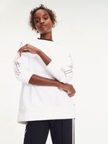 tommy hilfiger uo exclusive logo tape cropped sweatshirt