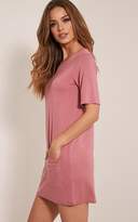 Thumbnail for your product : PrettyLittleThing Basic Rose Pocket Detail T Shirt Dress