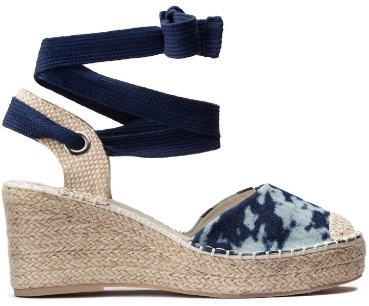 wide fit tie up wedges