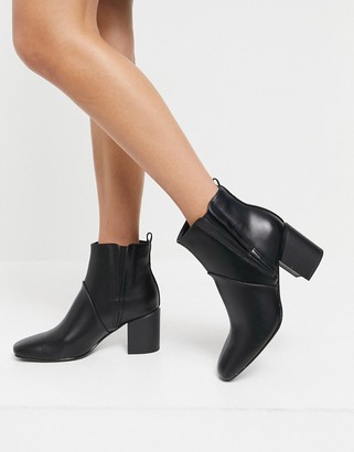 Glamorous heeled chelsea boots in black