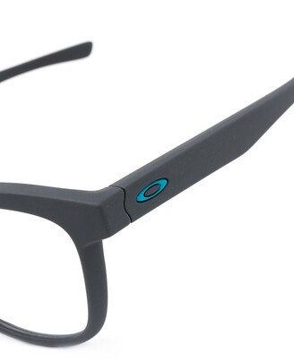Oakley Grounded cat-eye glasses