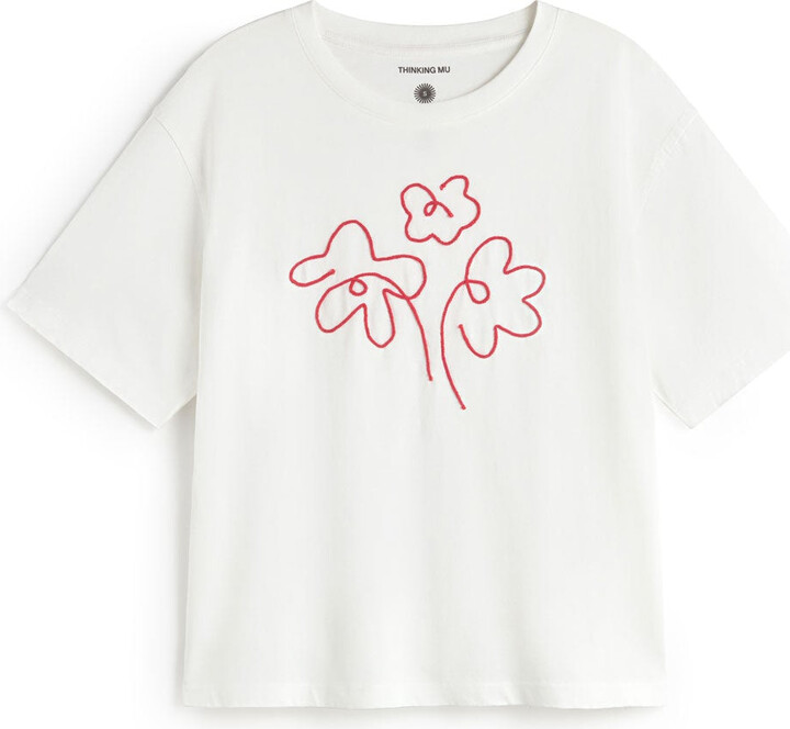 Thinking Mu White Hand Embroidered Flower Lucia T-Shirt
