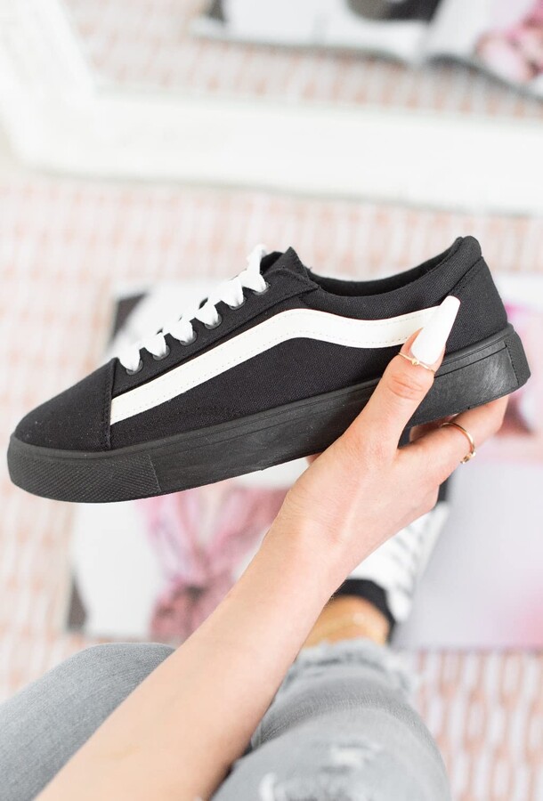 ladies flat sole trainers