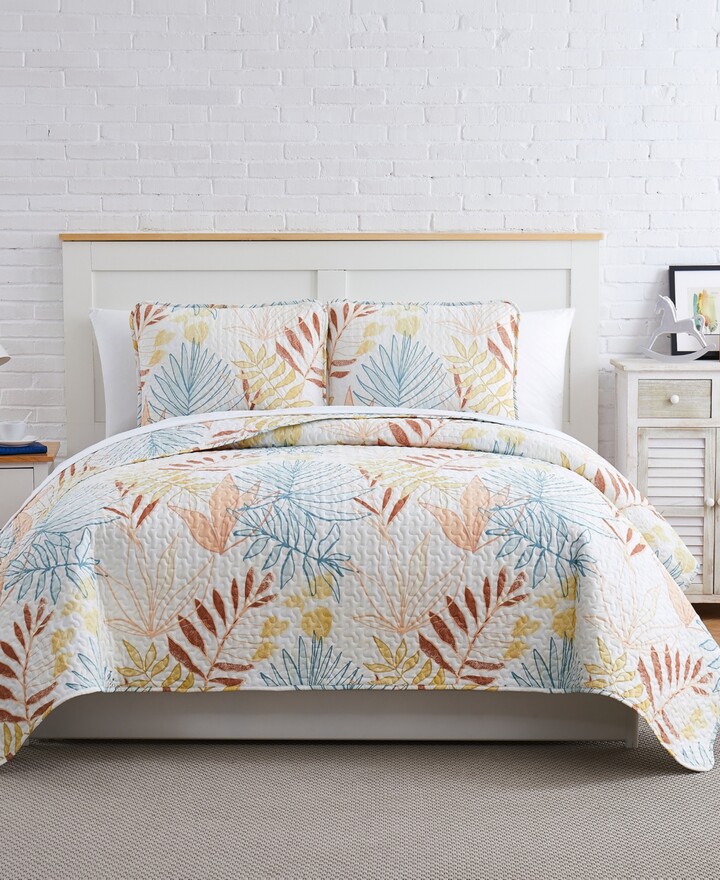 SouthShore Fine Linens Tropic Leaf 3-Pc. Quilt Set King/California King