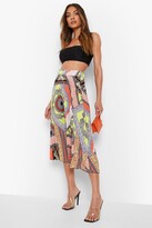 Thumbnail for your product : boohoo Scarf Print Pleated Longer Length Midi Skirt