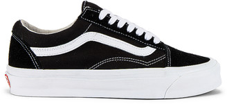 vans white shoes womens