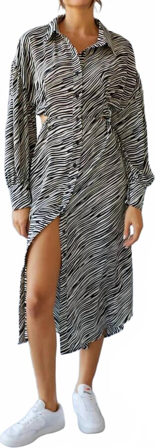 GHOSPELL Ripple Cut Out Shirt Dress In Zebra Print