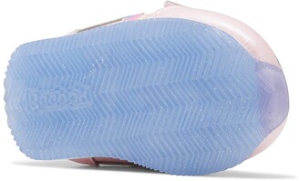 classic unicorn jogger sneaker reebok