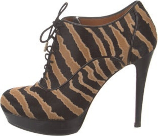 Gucci Ponyhair Ankle Lace-Up Boots Brown Animal Print Round-Toes with Leather Trim Embellishment Platform Lace-Up Closure at Uppers Includes Box & Dust Bag