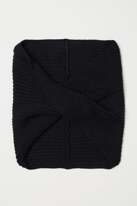 H&M Knit Tube Scarf