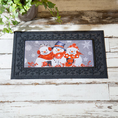 The Holiday Aisle Snow Crew Sassafras Switch Mat