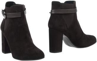 Rose Ankle boots
