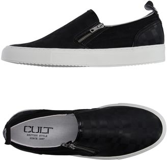 Cult Sneakers