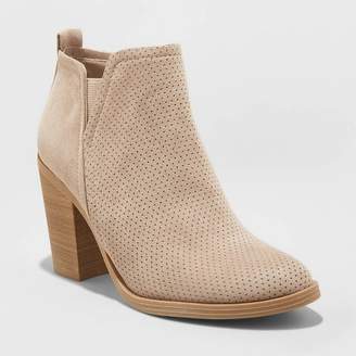 universal thread ankle boots