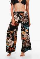 Thumbnail for your product : boohoo Skye Tropical Print Beach Trouser