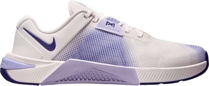 Nike Women's Metcon 10 Shoes, Size 6, White/Metallic Silver