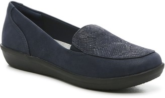 clarks navy blue flat shoes