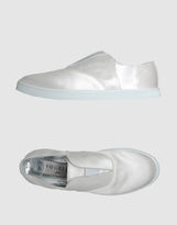 Thumbnail for your product : Vouelle Slip-on trainers