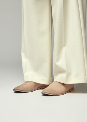 light pink flat shoes